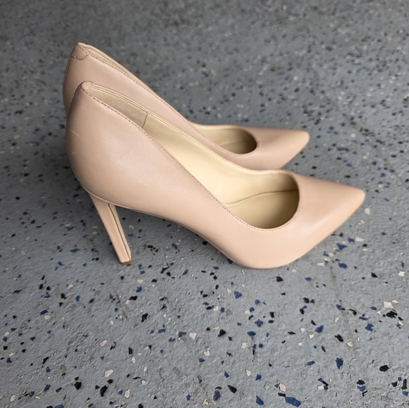 Nine West Blush Pink Heels - Picture 5 of 9